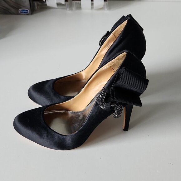 BADGLEY MISCHKA | Satin heels embellished bow crystals black sz 8 - Picture 2 of 9